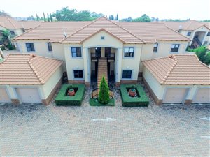 2 Bed Townhouse in Ravenswood