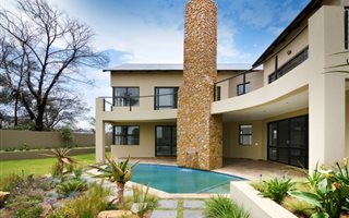 4 Bedroom House in Waterfall Estate