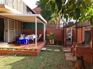 3 Bed Townhouse in Doornpoort and surrounds