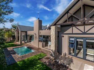 3 Bed House in Zwartkop Golf Estate