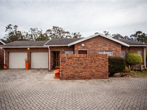 3 Bed Townhouse in Kabega
