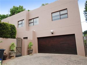 3 Bed Apartment in Orchards