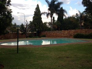 2 Bed Townhouse in Zwartkop