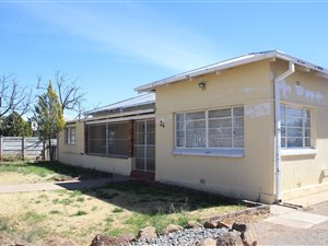 4 Bed House in De Aar