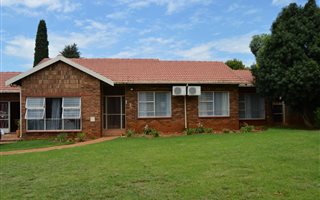 2 Bedroom House in Atlasville
