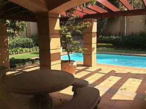 1 Bed Apartment in Melrose Estate
