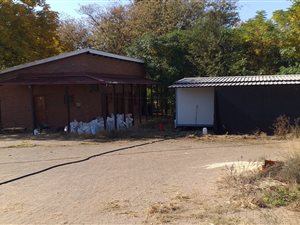 8.5 ha Smallholding in Vasfontein