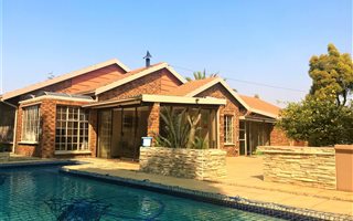 3 Bedroom House in Sunward Park