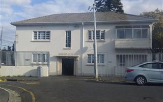 2 Bedroom Apartment in Rosebank