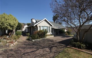 3 Bedroom House in Bordeaux