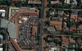 1413 m² Land available in Monument Park