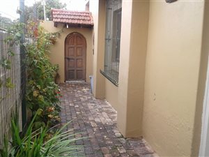 1 Bedroom Garden Cottage in Talboton