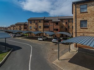 2 Bed Apartment in Halfway House