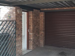 2 Bed House in Krugersdorp North