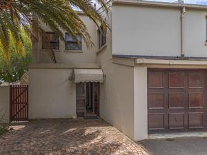 3 Bed Townhouse in Stellenbosch Central