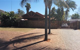 3 Bedroom House in Amandasig
