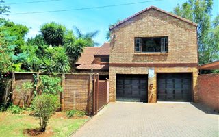 3 Bedroom House in Clubview