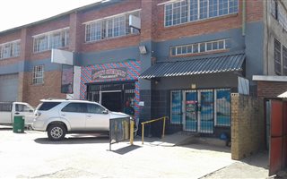 80 m² Commercial space in Kokstad