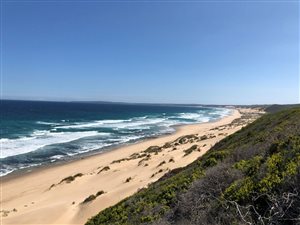 1424 m² Land available in Moquini Coastal Estate