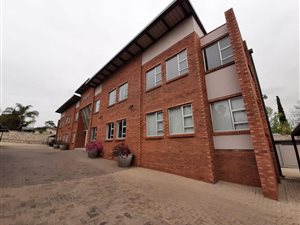 120 m² Commercial space in Monument Park