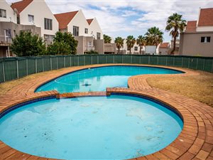 3 Bed Apartment in Halfway Gardens