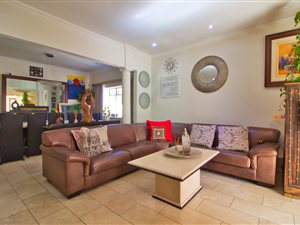 3 Bed House in Orange Grove