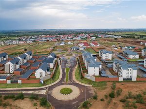 422 m² Land available in Highveld