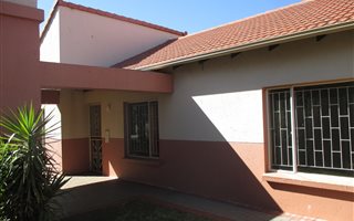 3 Bedroom Cluster in Bergsig