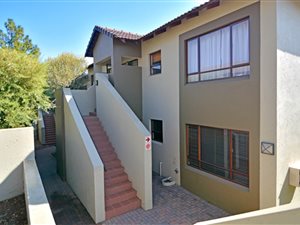 2 Bed Apartment in Maroeladal
