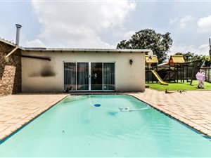 4 Bed House in Eastleigh