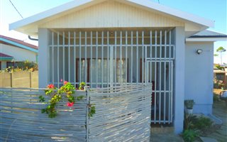2 Bedroom House in Da Nova