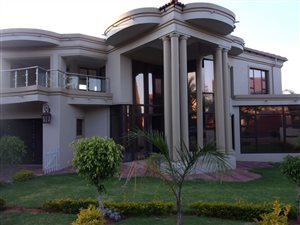 4 Bedroom House in Mooikloof Gardens
