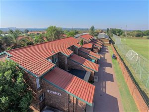 3 Bed Townhouse in Lyttelton Manor