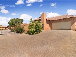 3 Bed Townhouse in Paramount Estate