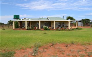 1614 ha Farm in Mafikeng