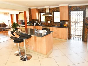 4 Bed Cluster in Barbeque Downs