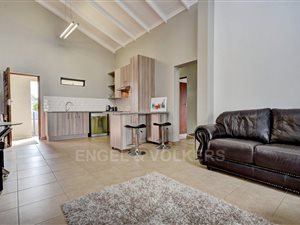 2 Bed Apartment in Carlswald Estate