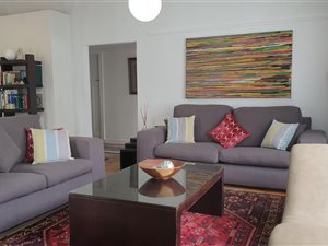 3 Bed House in Mayfair West