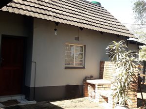 1 Bed Garden Cottage in Louis Trichardt