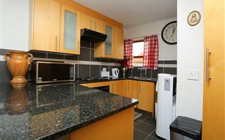 2 Bedroom Apartment in Sundowner