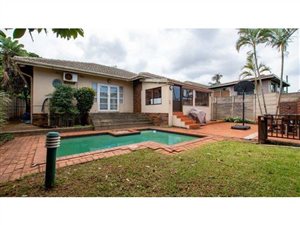 3 Bed House in Manor Gardens