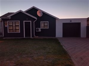3 Bed House in Bloemspruit