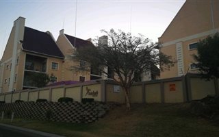 2 Bedroom Apartment in Sundowner