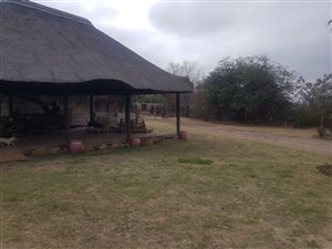 2137 m² Farm in Boekenhoutskloof and surrounds