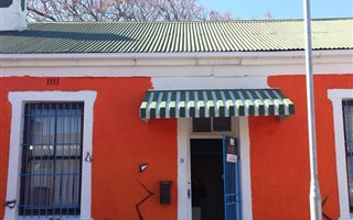 90 m² Commercial space in Wynberg