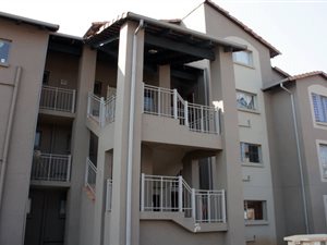 2 Bed Apartment in Kleinfontein