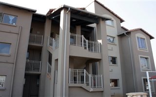2 Bedroom Apartment in Kleinfontein