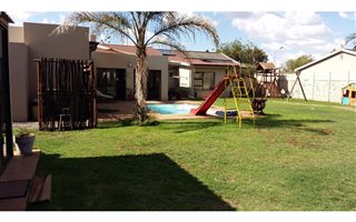 3 Bedroom House in Oberholzer