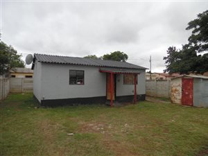 2 Bed House in Paradise