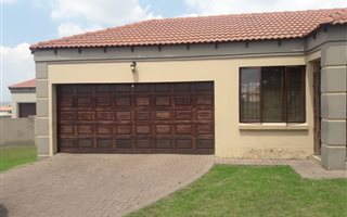 3 Bedroom Townhouse in Jackaroo Park